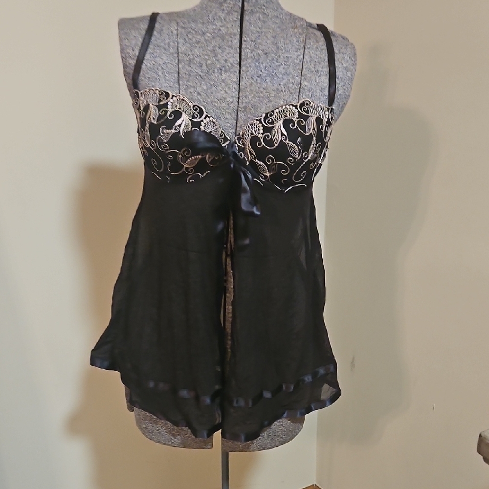 Inner Secrets Mesh And Lace Babydoll Nighty